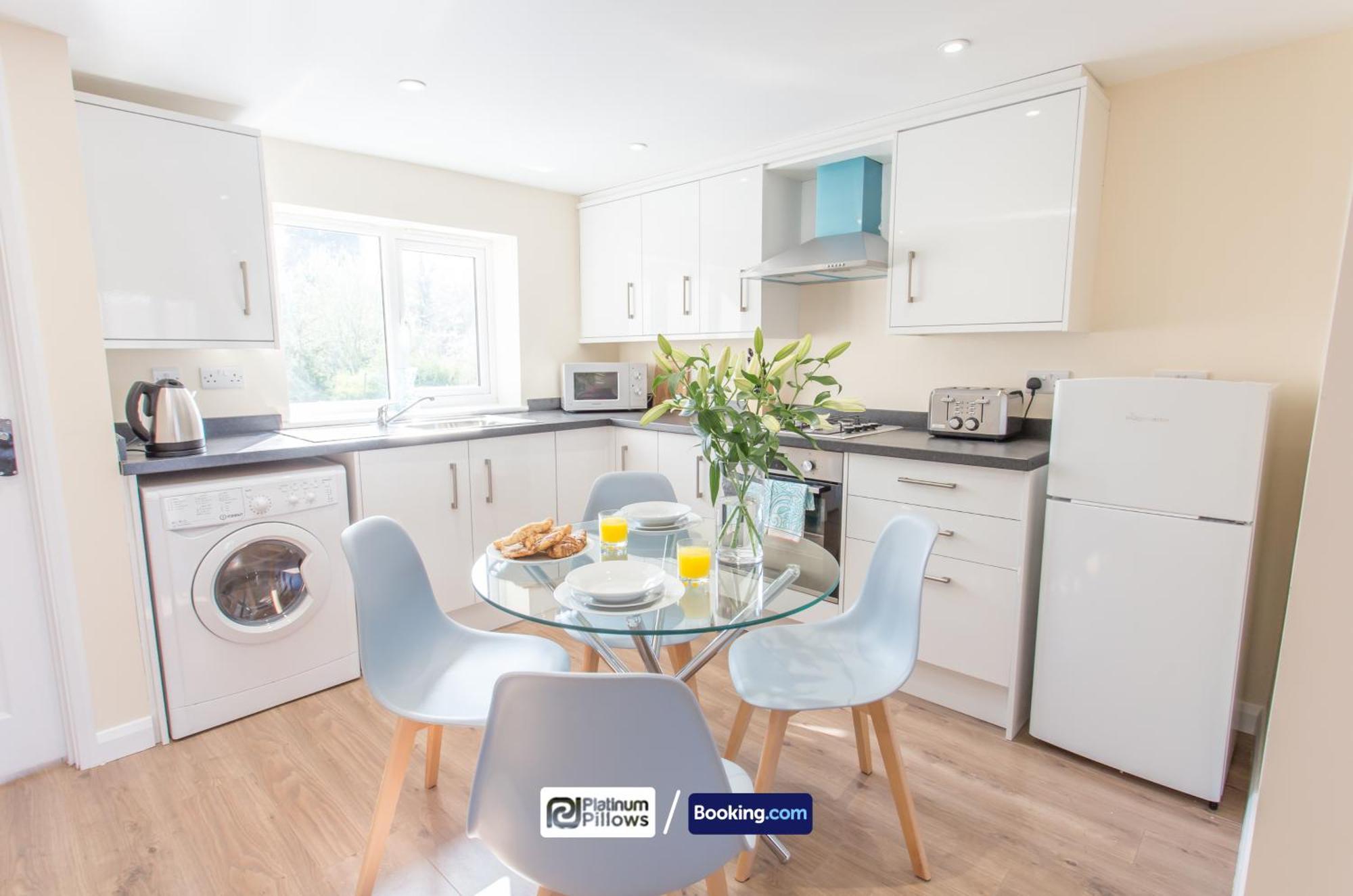 Modern Oxford 2 Bedroom Apartments, Near John Radcliffe Hospital, Weekly & Monthly Deals Экстерьер фото